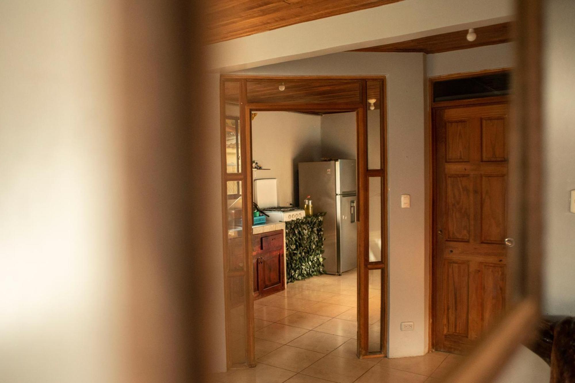Argdivan Beach Hostel Sámara Dış mekan fotoğraf