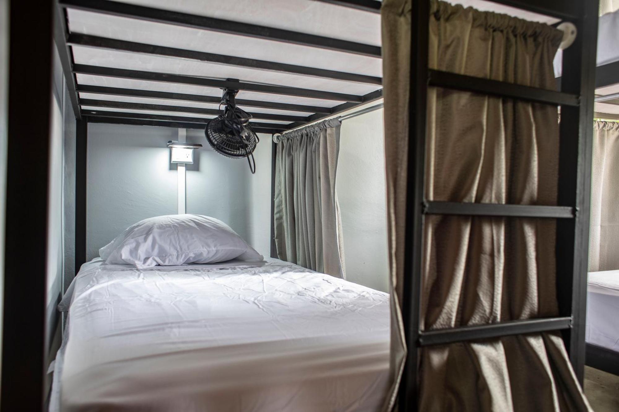 Argdivan Beach Hostel Sámara Dış mekan fotoğraf